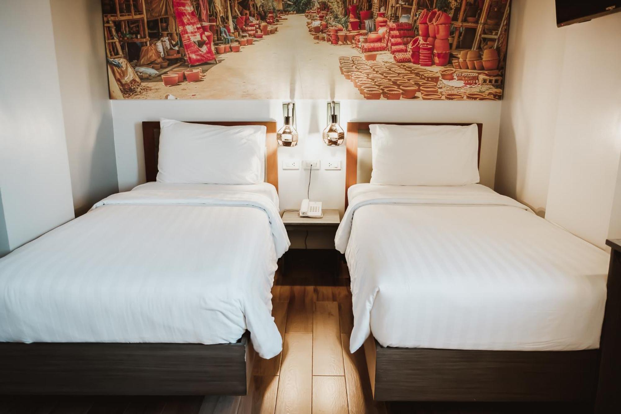 Gq Plaza Hotel Калибо Екстериор снимка